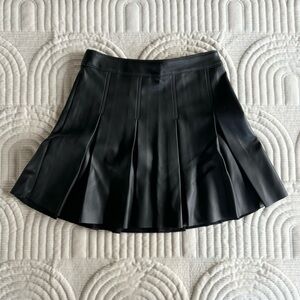 Hollister pleated faux leather skirt